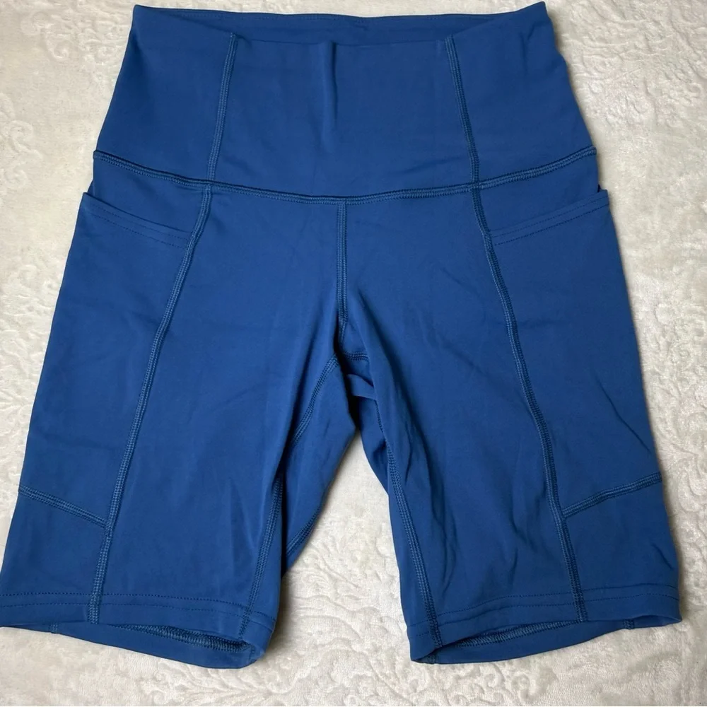 Patagonia Deep Blue Women's High-Rise Bike Shorts with Side Pockets - Picture 2 of 7